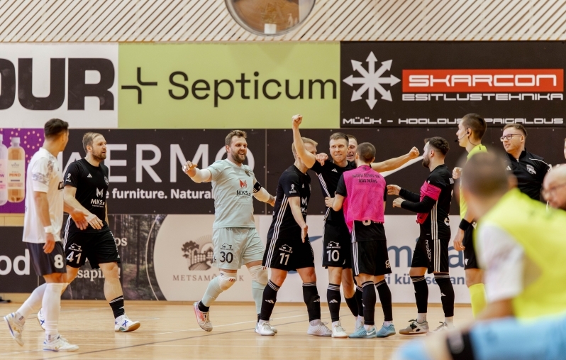 VAATA JÄRELE: saaliliiga teine finalist selgus põnevusetenduse järel penaltiseerias