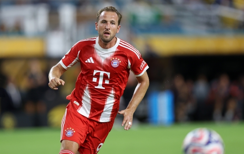 Kane aitas Bayerni klubide MM-i 16 parima sekka
