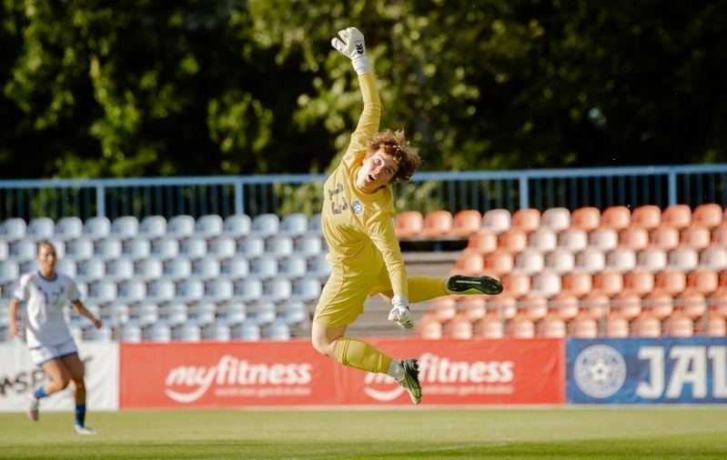Liisa Liimets sai väravapostide vahel võimaluse. Foto: Liisi Troska / jalgpall.ee